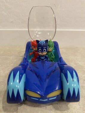 PJ Masks Deluxe CATBOY Mobile Catcar Lights & Sounds + Owlet, Gekko Just Play